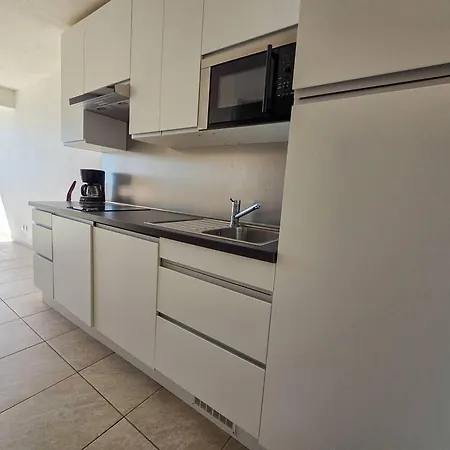 Vue Mer, Parking - 4 Pers. - Fr-1-880-74 Агд